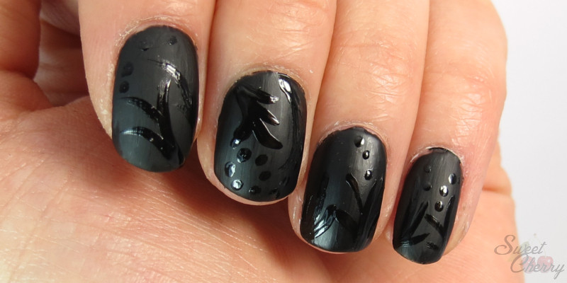 Nageldesign Schwarz Matt
 Nageldesign Schwarz Matt