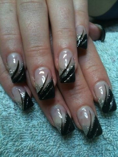 Nageldesign Schwarz Silber
 Schwarz silber nageldesign