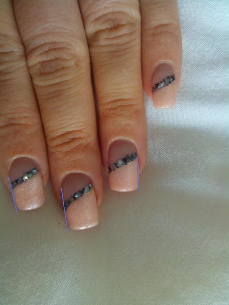 Nageldesign Spitzenmuster
 Nageldesign bilder festlich