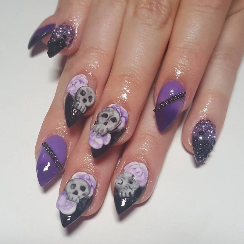 Nageldesign Totenkopf
 Halloween Nägel selber machen 31 Anleitungen zum