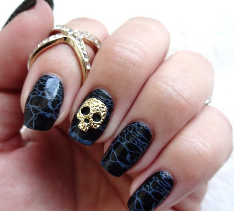 Nageldesign Totenkopf
 Nageldesign in Schwarz 55 Ideen