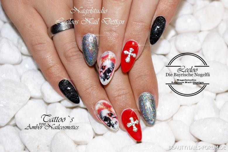 Nageldesign Totenkopf
 Fullcover mit Tattoo Design Kreuz und Totenkopf Nageldesign