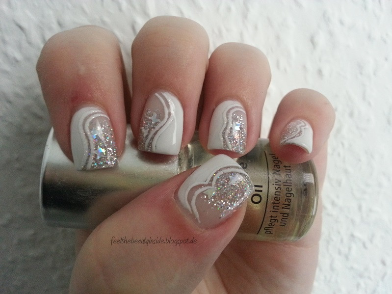 Nageldesign Winter
 Nageldesign Weihnachten Glitzer