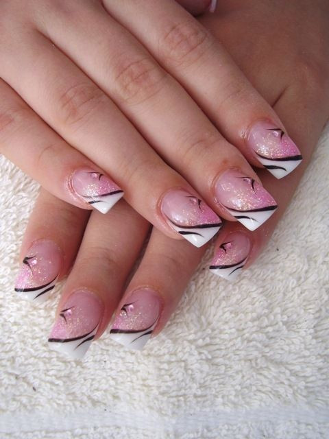 Natürliche Maniküre
 French nails