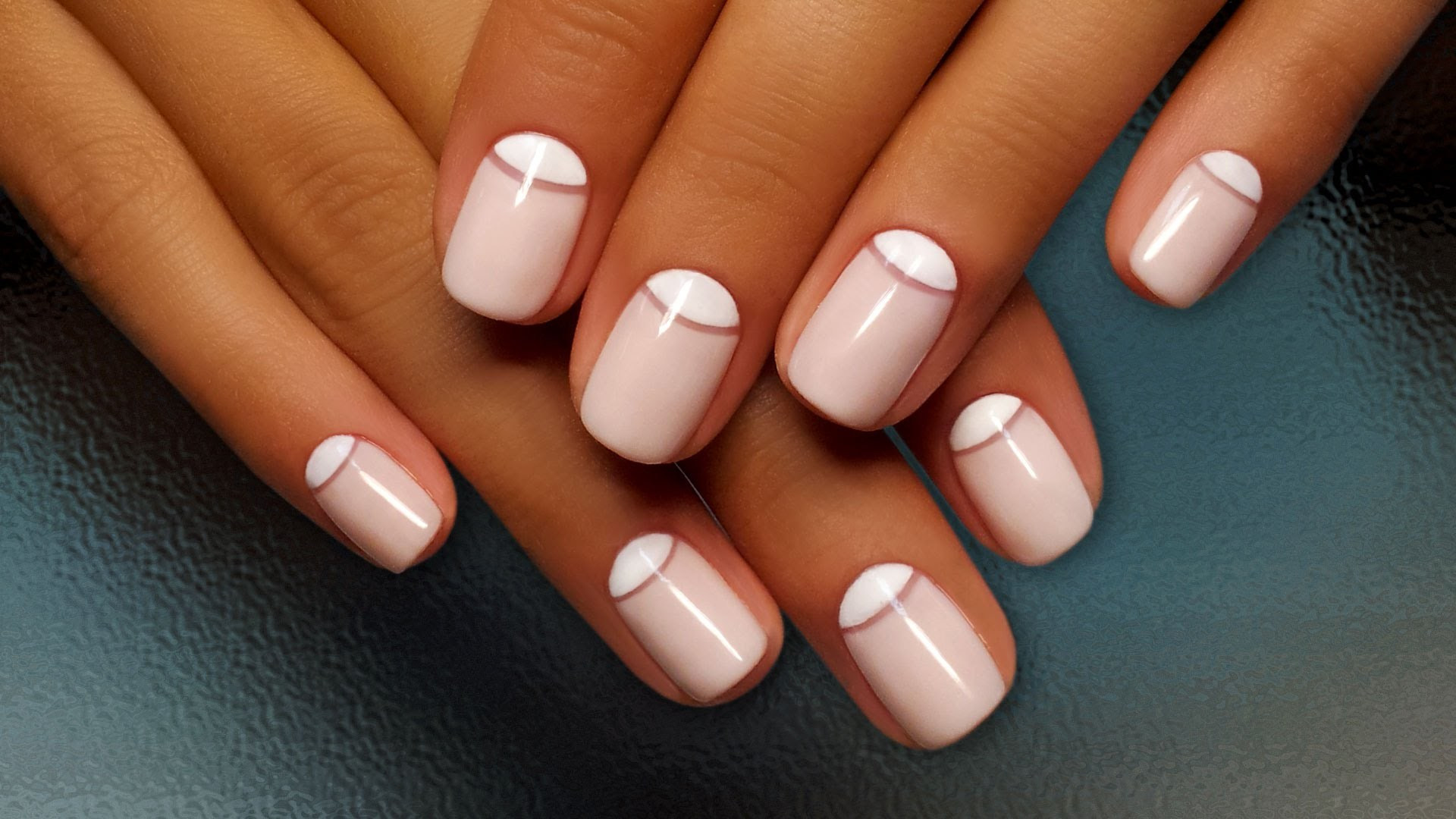 Natürliche Nageldesigns
 Nägel lackieren einige Tipps für Nageldesigns