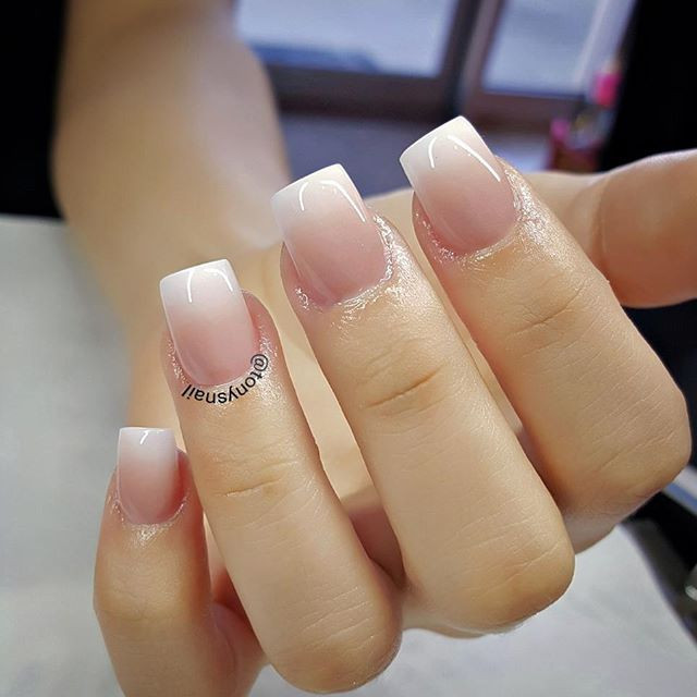 Ombre Nageldesign
 50 Best Ombre Nail Designs for 2019 Ombre Nail Art Ideas