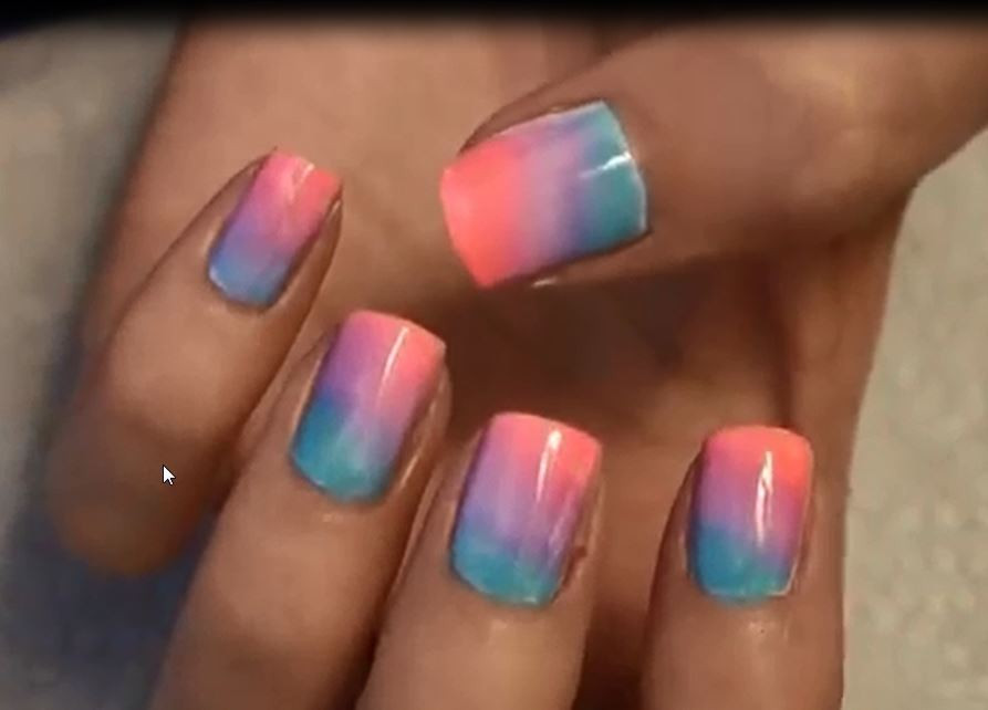 Ombre Nageldesign
 Ombre Nails Art At Home EASIEST AND PRETTY