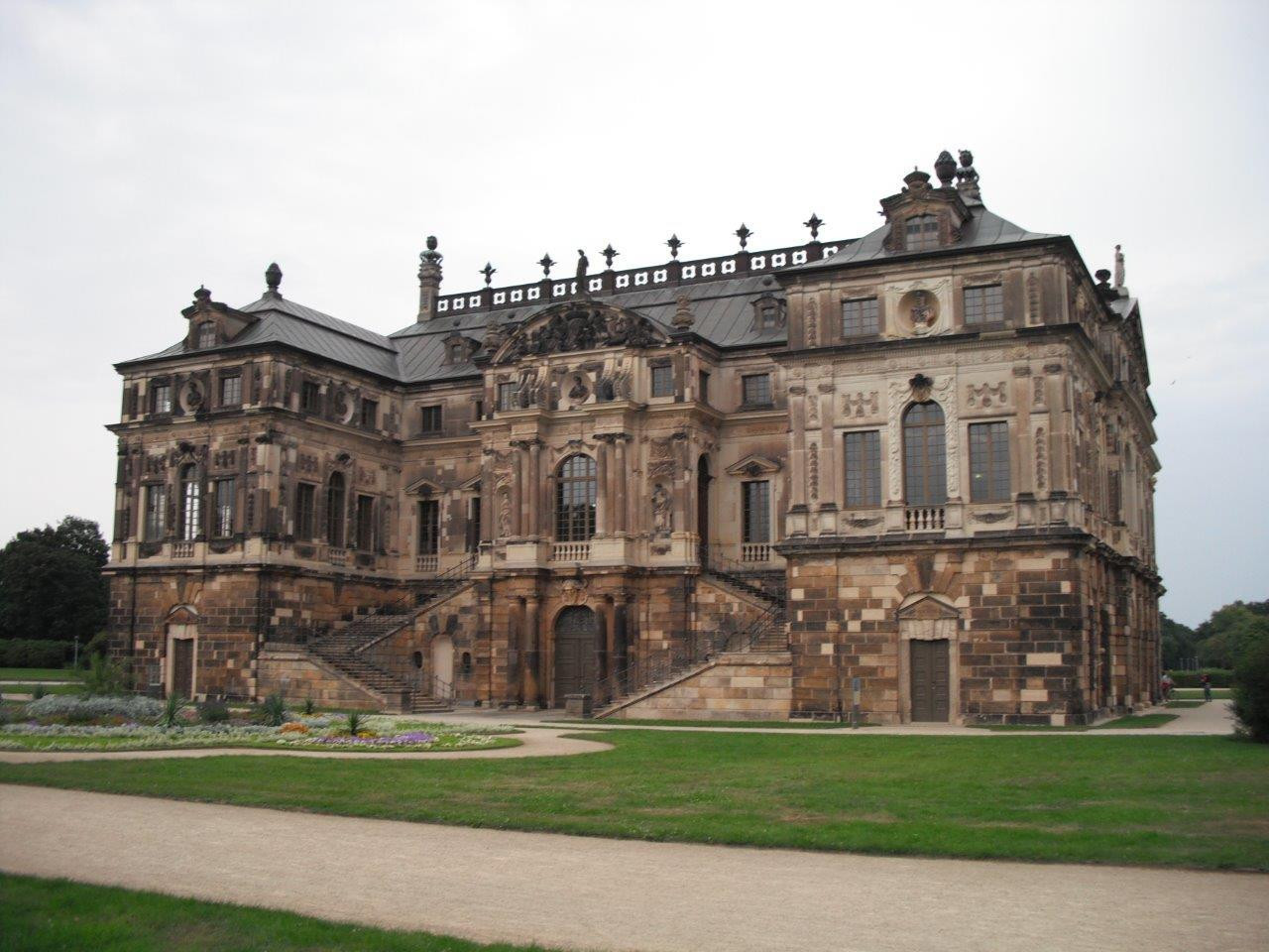 Palais Im Großen Garten Dresden
 Grüne Stadt Dresden – Statistik Dresden