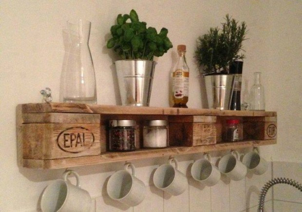 Palettenregal Diy
 Upcycled Pallet Wall Shelves