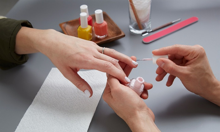 Pediküre Und Maniküre
 Kosmetik Und Wellness Krefeld Bis zu Krefeld NRW