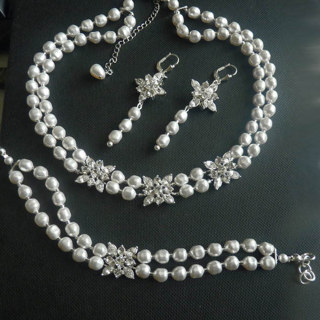 Perlenschmuck Hochzeit
 Brautschmuck und Brautaccessoires von Bigis Schatzkiste