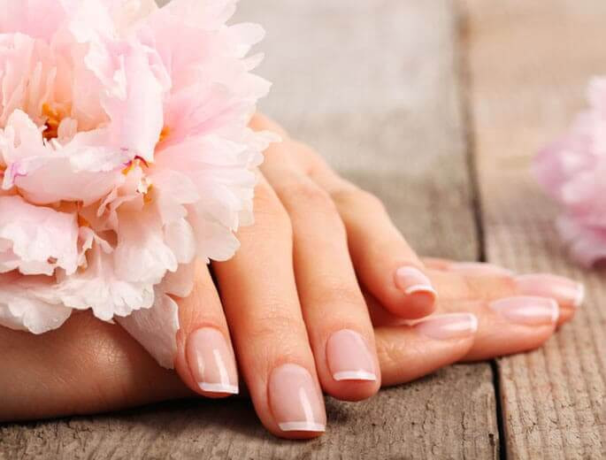 Richtige Maniküre
 Maniküre für samtige Hände silberherzen