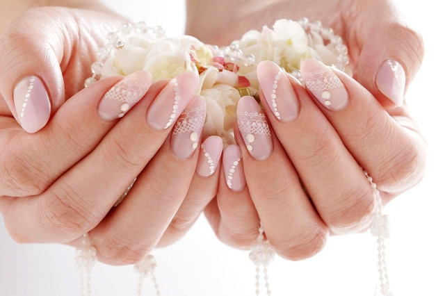 Schlichte Nageldesigns
 Hochzeitsnägel Bilder 55 Ideen für schlichte Nageldesigns