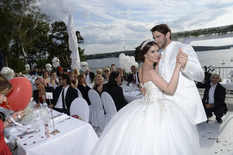 Sila Sahin Hochzeit
 Wedding Wunder mit Wow Faktor Sila Sahin & Samuel Radlinger