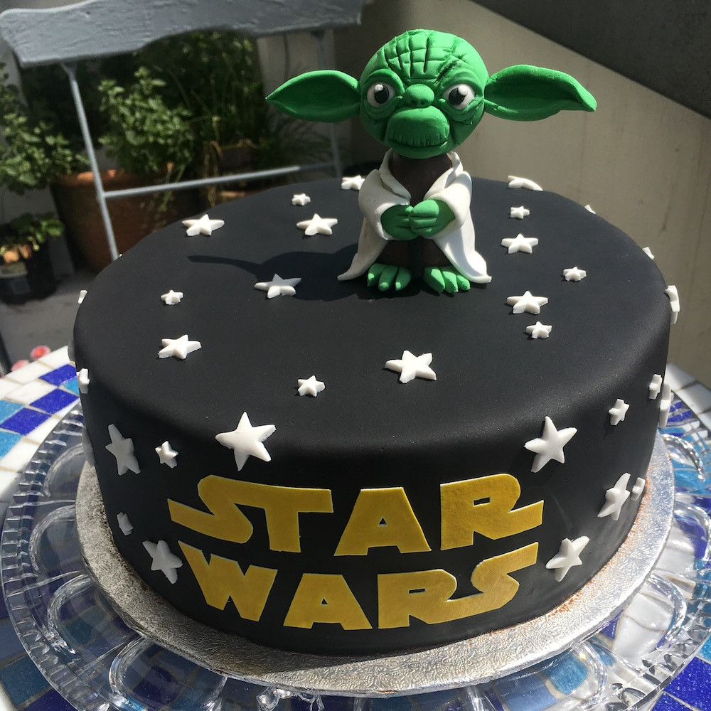Star Wars Geburtstagstorte
 Start Wars Torte Motivtorte