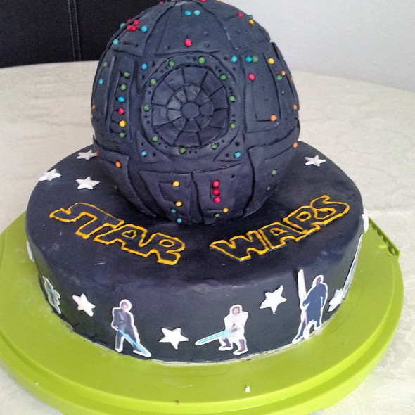 Star Wars Geburtstagstorte
 martha s torten