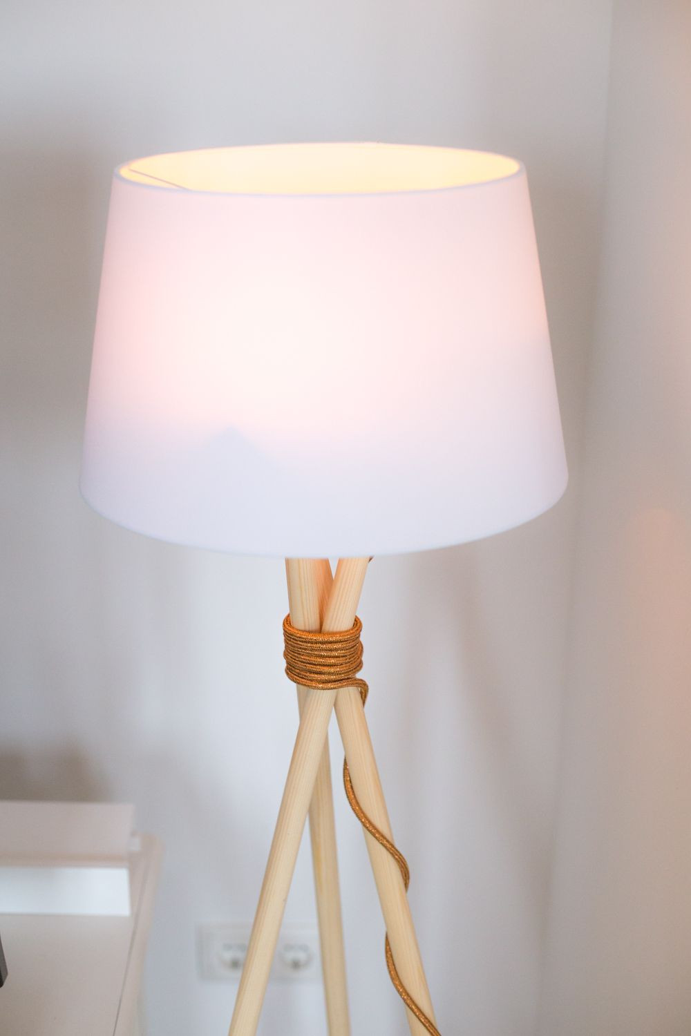 Stehlampe Diy
 DIY LAmpe