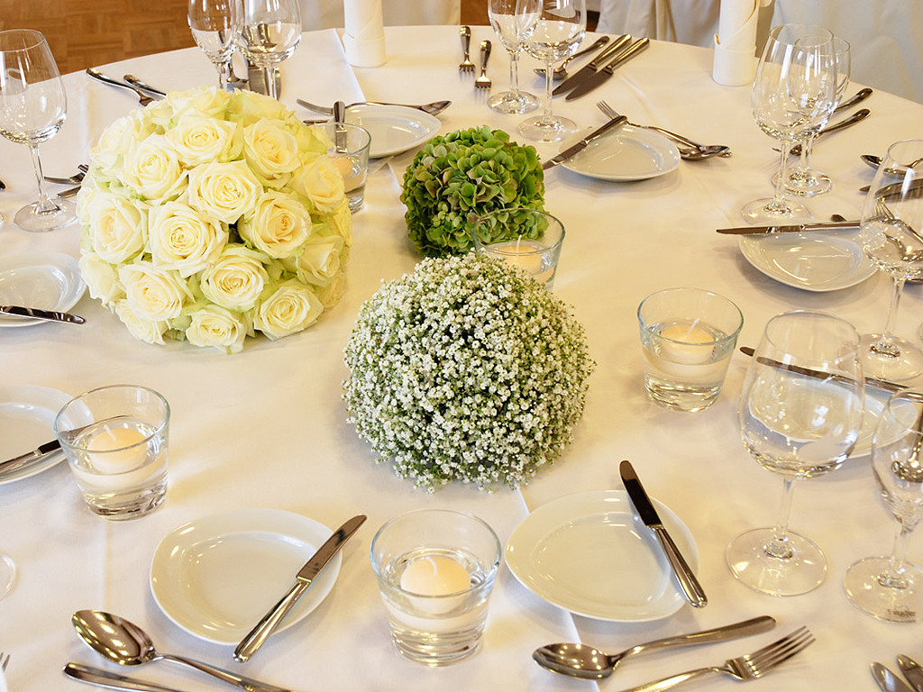 Tischdeko Geburtstag Blumen
 Events und Tischdeko Hochzeit Konfirmation oder