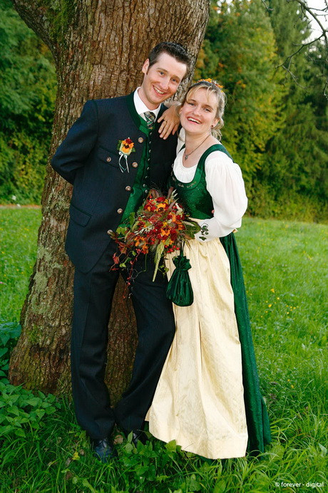 Trachten Hochzeit
 Brautkleider tracht