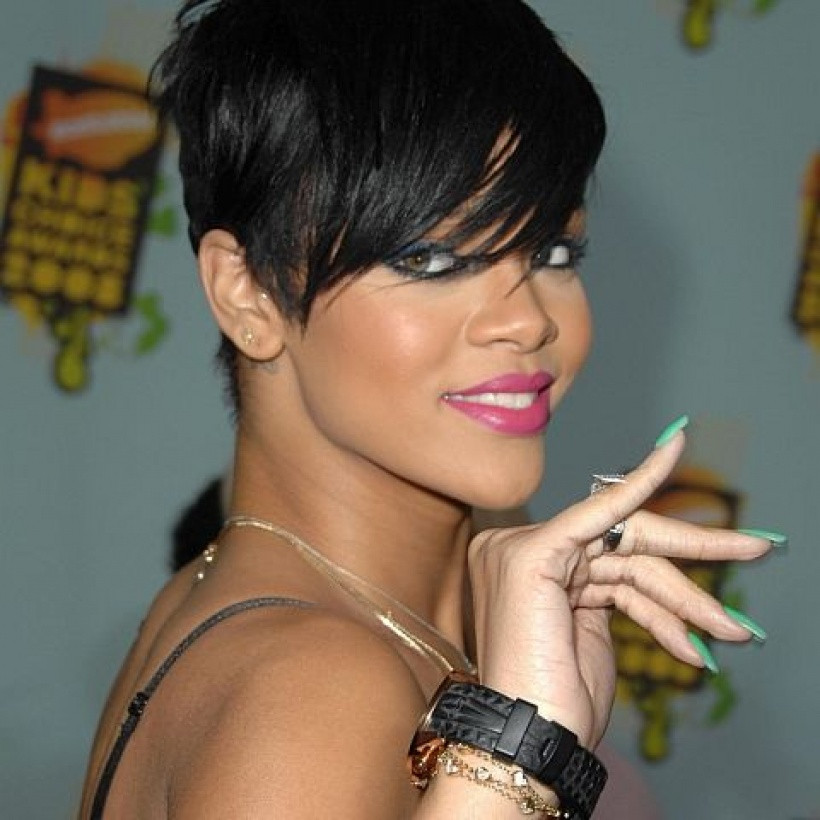Was Kostet Maniküre
 Rihanna Ihre Maniküre kostet 7500 Euro