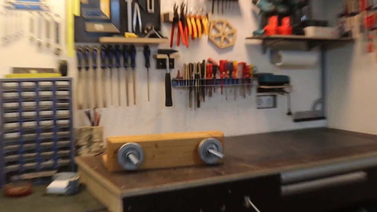 Werkzeugwand Diy
 Werkbank mit Erweiterung und Werkzeugwand wie aufgebaut