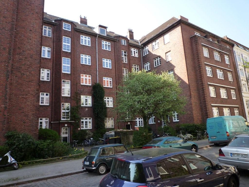 Wohnungen In Hamburg
 WEISSHAUS Immobilienkontor GmbH