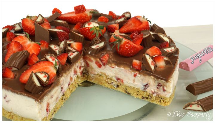 Yogurette Kuchen
 Yogurette Erdbeer Torte – EvasBackparty