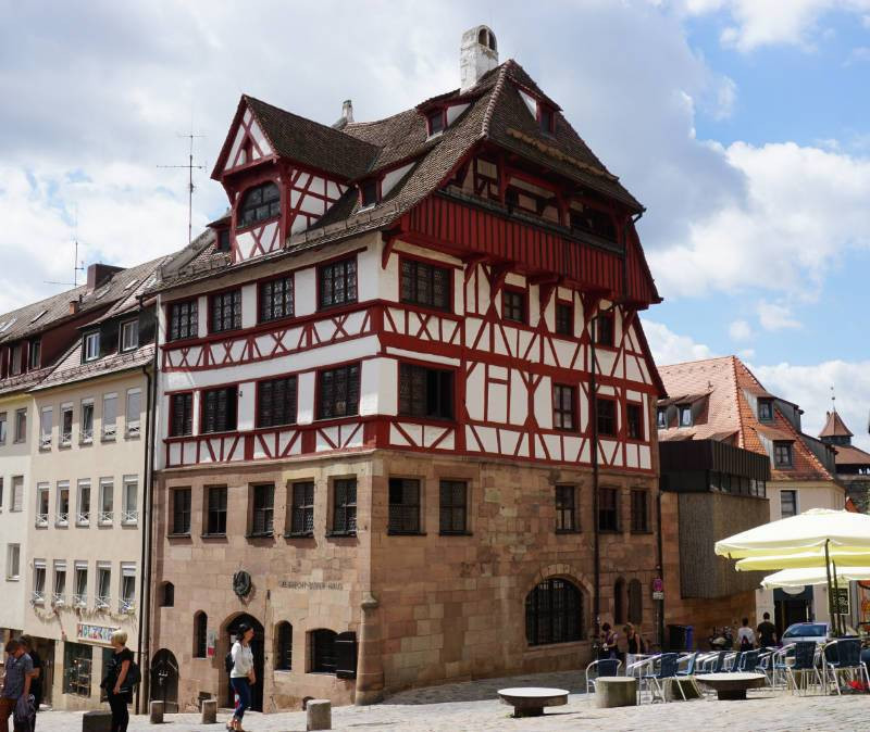 Albrecht Dürer Haus
 Spaziergang durch wunderschöne Altstadt von Nürnberg