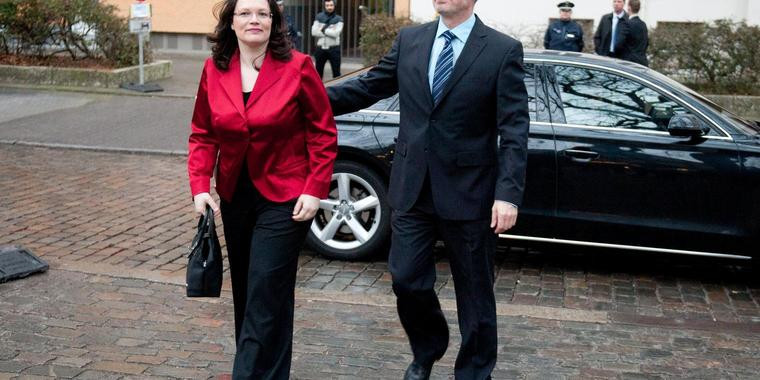 Andrea Nahles Hochzeit
 Bundessozialministerin Andrea Nahles lässt sich scheiden