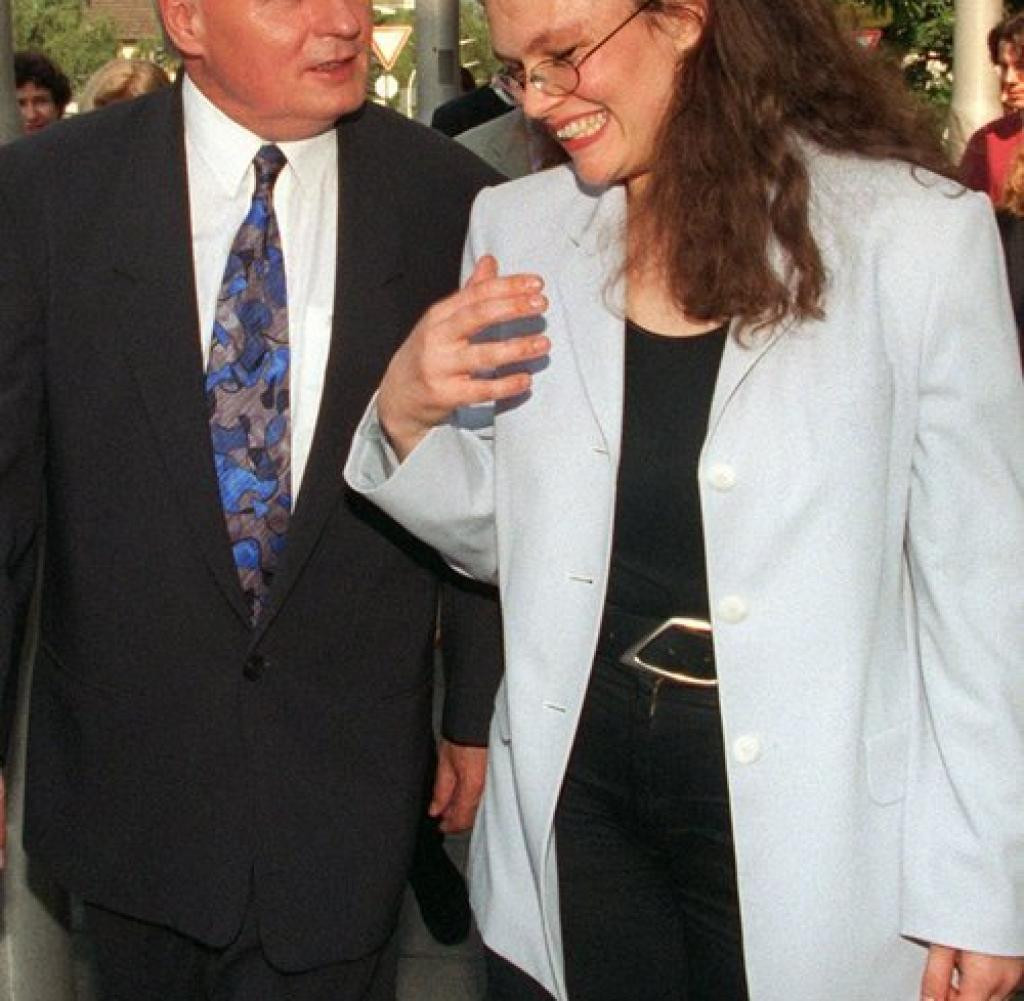 Andrea Nahles Hochzeit
 Politikerin privat Andrea Nahles schenkt sich Hochzeit zu