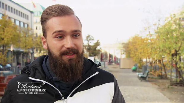 Aron Hochzeit Auf Den Ersten Blick
 Hochzeit auf den ersten Blick Video So geht es Aron