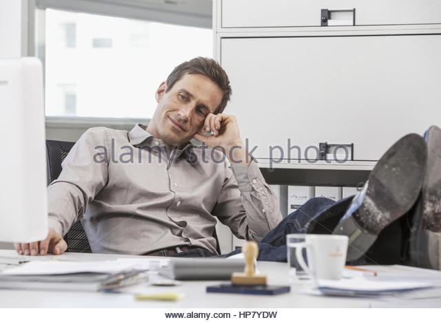 Auf Dem Tisch Ficken
 Fuesse Stock s & Fuesse Stock Alamy