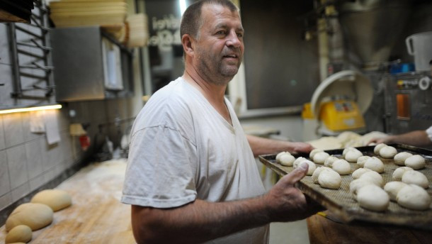 Automarkt Handwerk
 Ein aussterbendes Handwerk Die Backstuben verschwinden