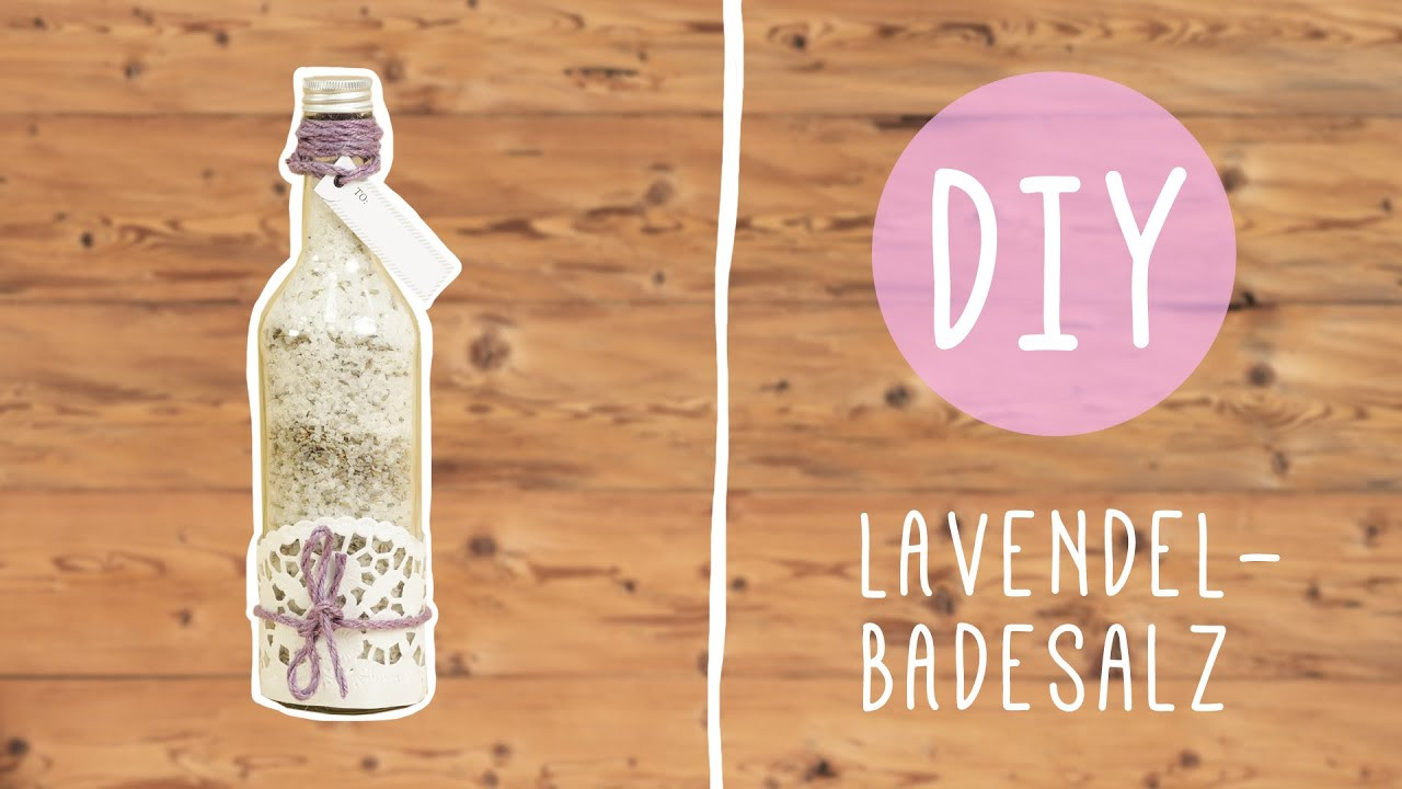 Badesalz Diy
 DIY mit Nina Moghaddam Duftendes Lavendel Badesalz