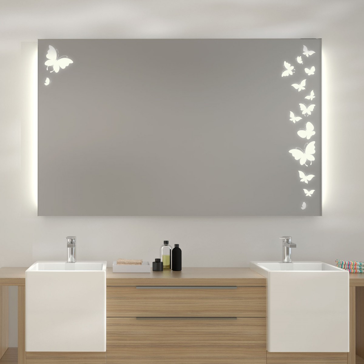 Badspiegel Mit Led Beleuchtung
 Spiegel mit LED Beleuchtung Ulm