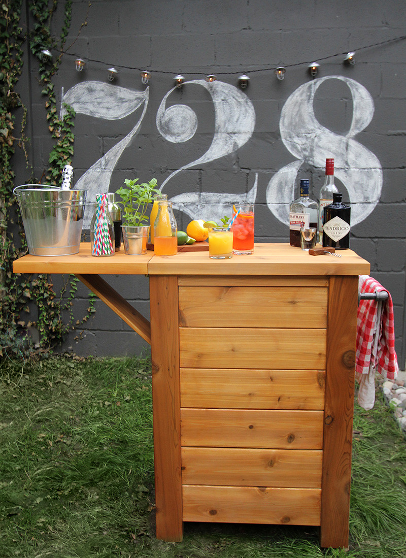 Bar Diy
 DIY Outdoor Bar Merry Mag Storefront Life