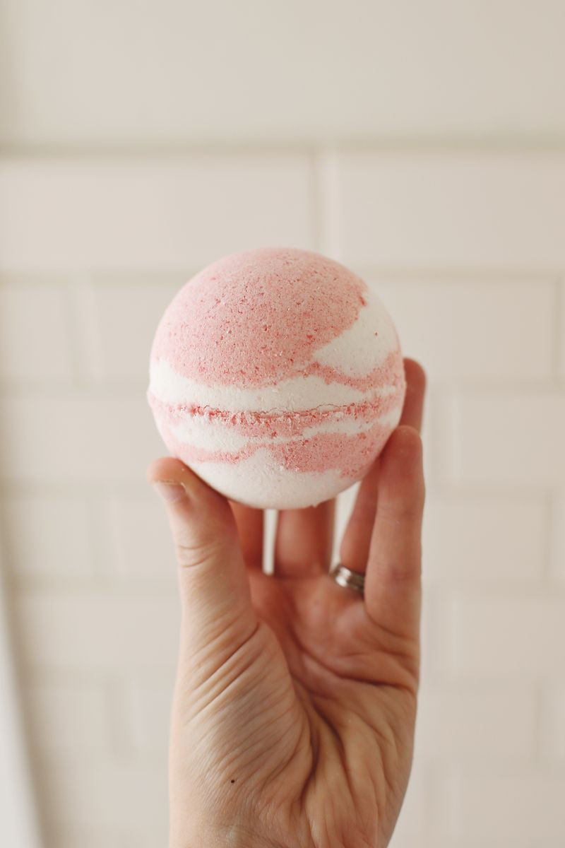 Bath Bombs Diy
 Homemade Bath Bombs – A Beautiful Mess