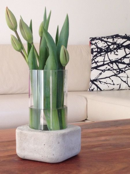 Beton Vase Diy
 25 unique Cement ideas on Pinterest