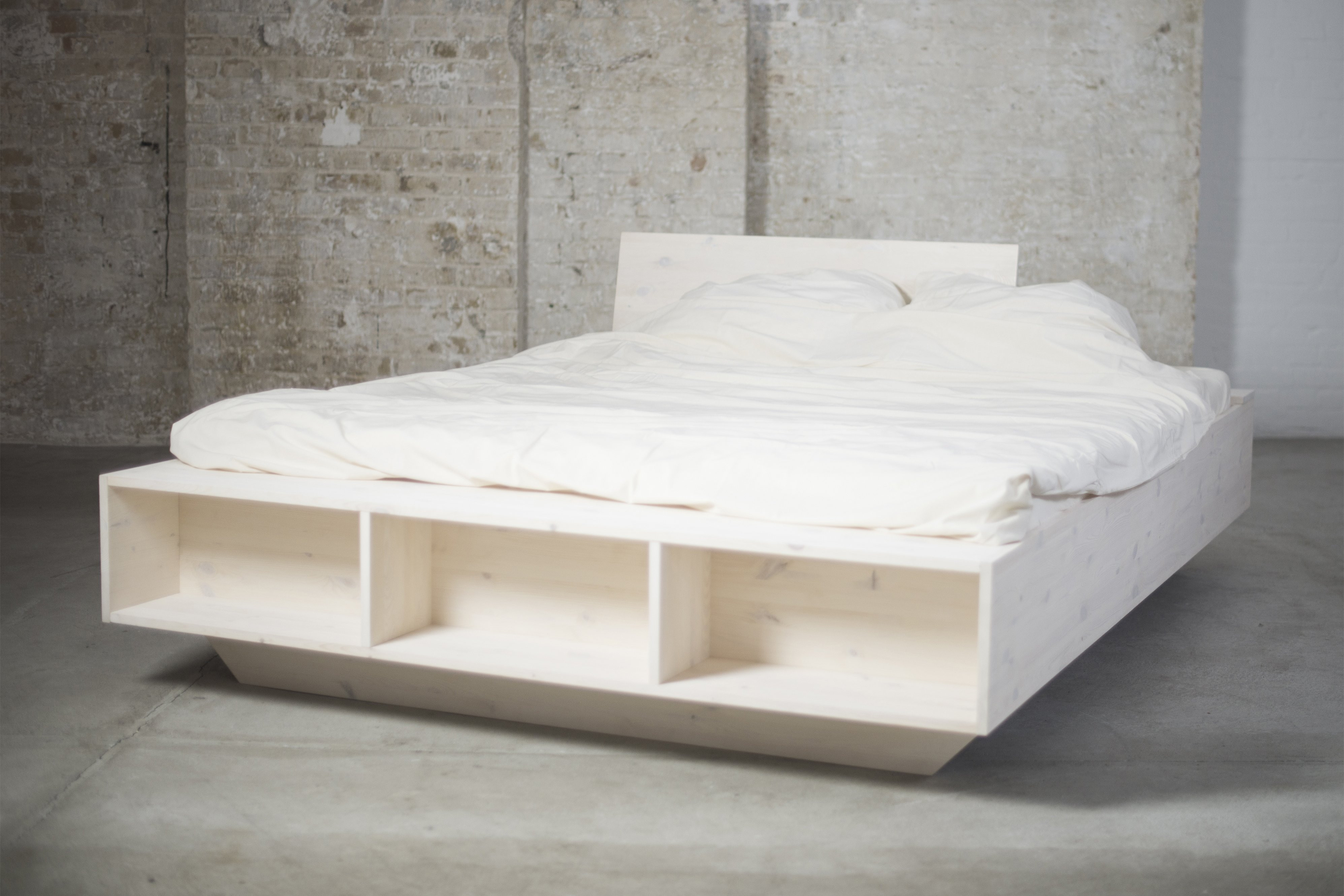 Bett Design
 Weißes Design Bett mit Stauraum Regal und Ablage