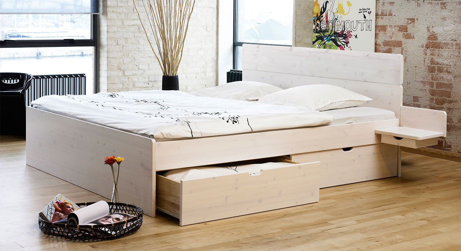 Betten De
 Bett mit Schubkästen in der Größe 180x200cm Finnland