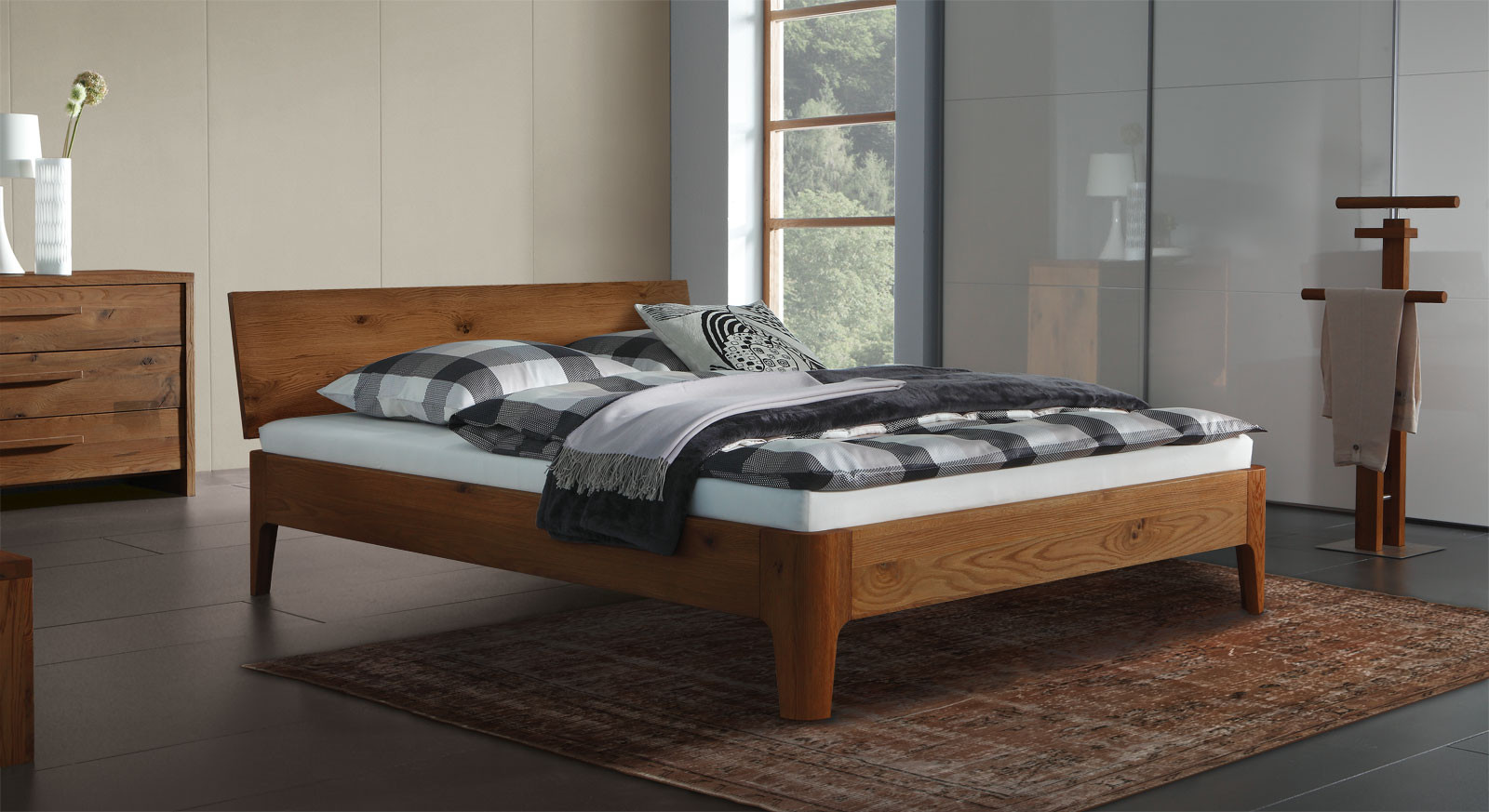 Betten De
 Massives Doppelbett oder Einzelbett Lugo aus Eichenholz