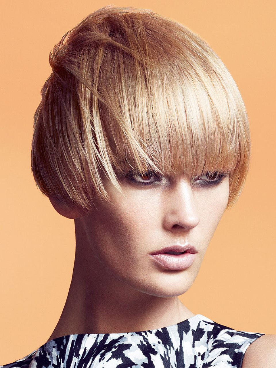 Bilder Frisuren
 Unsere TOP 25 blonde mittellange Frisuren – Platz 25