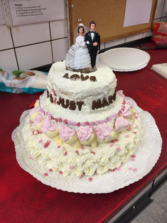 Blitz Hochzeitstorte
 Blitz Hochzeitstorte Ein beliebtes Rezept