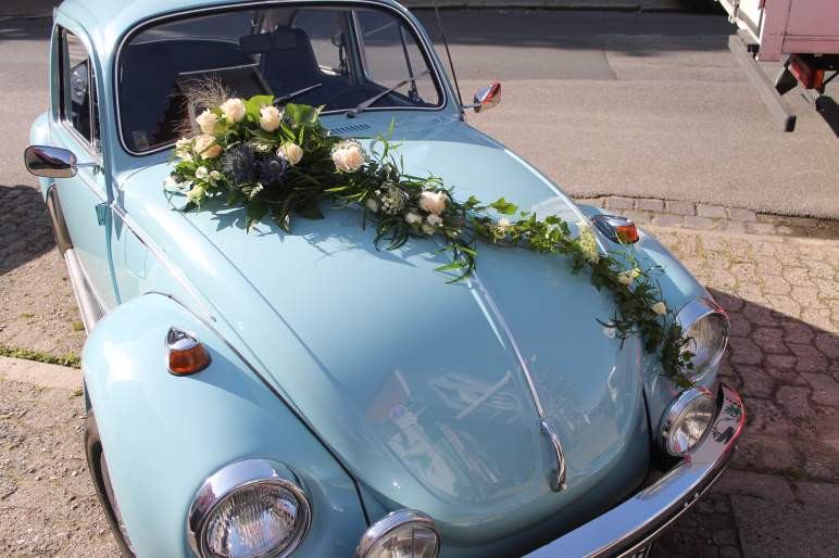Blumenschmuck Hochzeit Auto
 Hochzeit