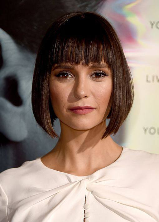 Bob Frisuren 2019 Mit Pony
 Nina Dobrev trägt Bob mit Pony Bilder Madame