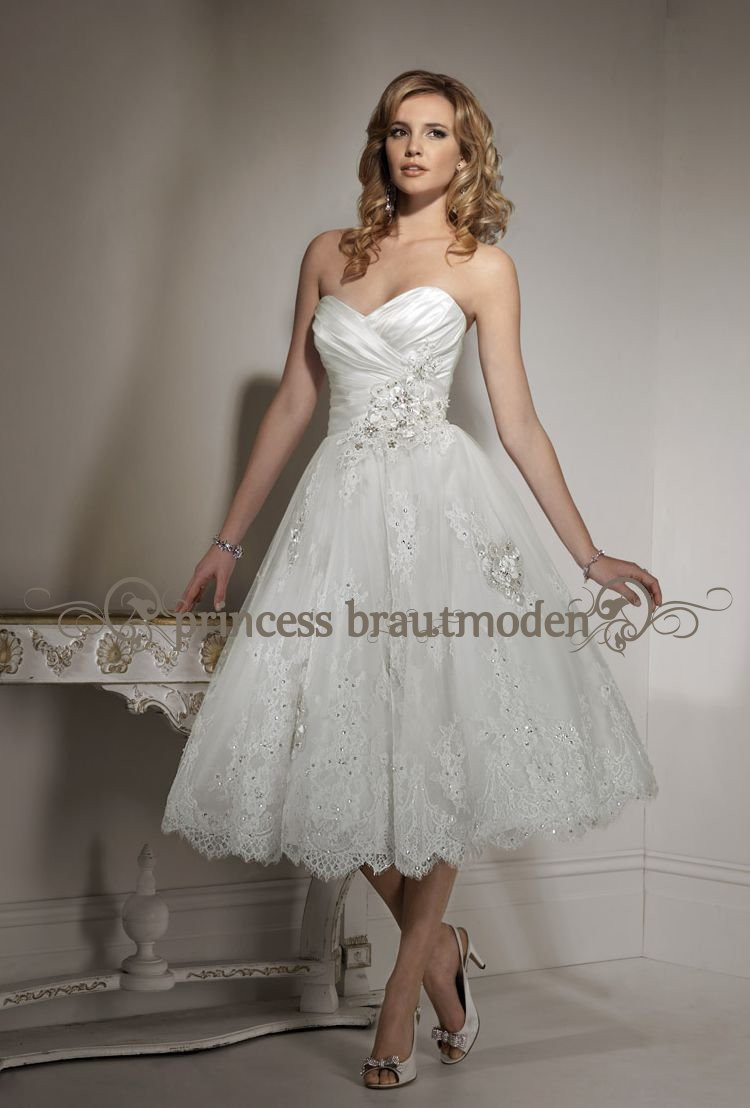 Brautkleid Standesamt Spitze
 Kurzes Brautkleid Sophia Standesamt Brautkleid knielang