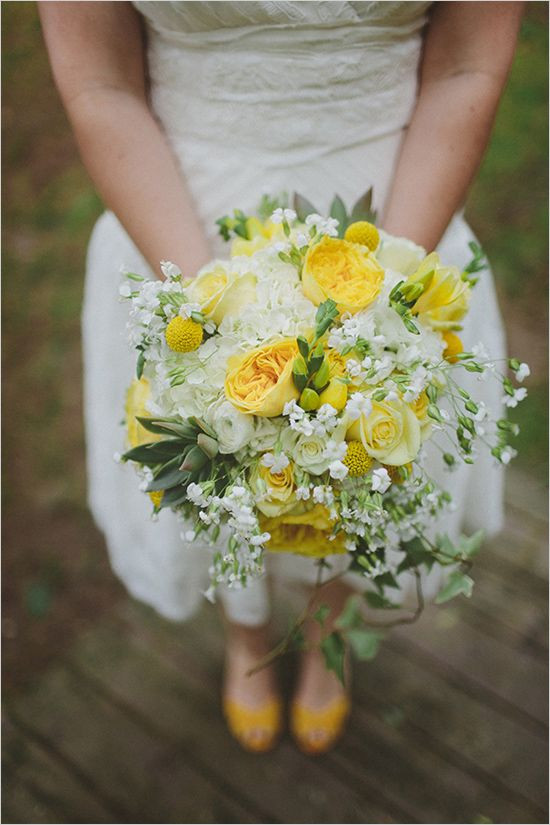 Brautstrauß Megan
 Gray and Yellow Wedding at The Barn at Fallingwater