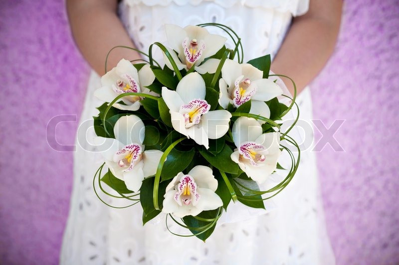 Brautstrauß Orchidee
 Brautstrauß von Orchideen in den Hände der Braut