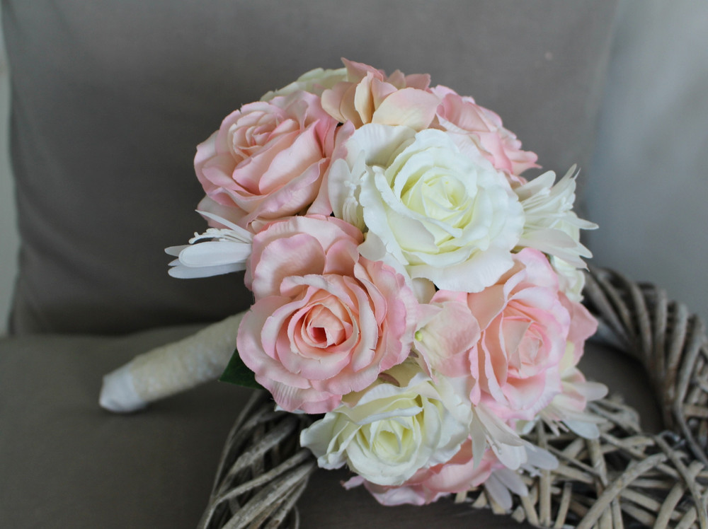 Brautstrauß Vintage Pastell
 Brautschmuck Romantischer Brautstrauß vintage rosa weiß
