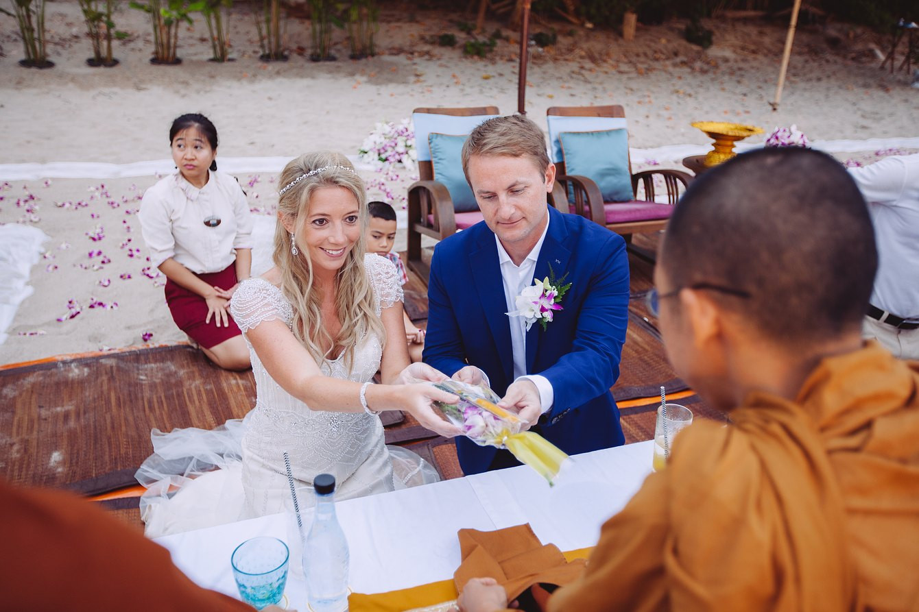 Buddhistische Hochzeit
 Pimalai Resort Koh Lanta Eine buddhistische